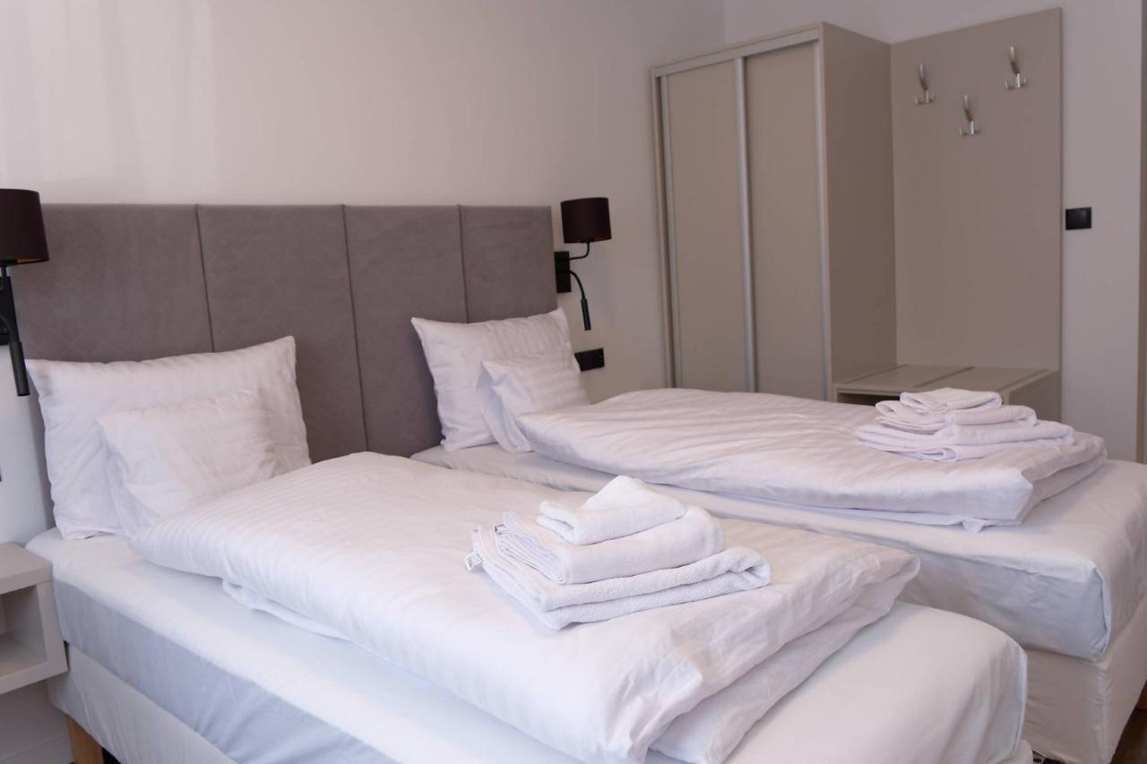 Apartament E-Space ジェシュフ エクステリア 写真