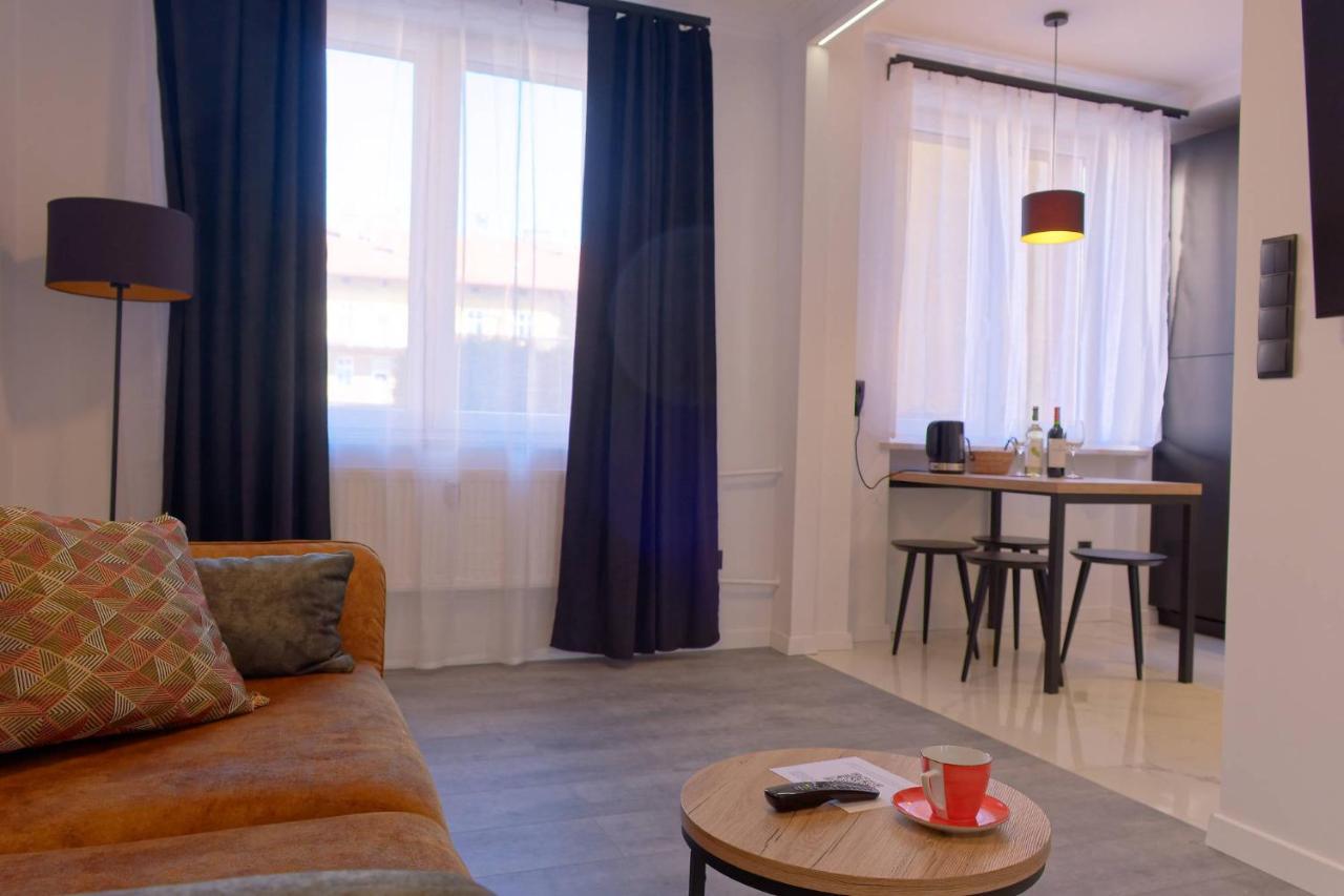Apartament E-Space ジェシュフ エクステリア 写真